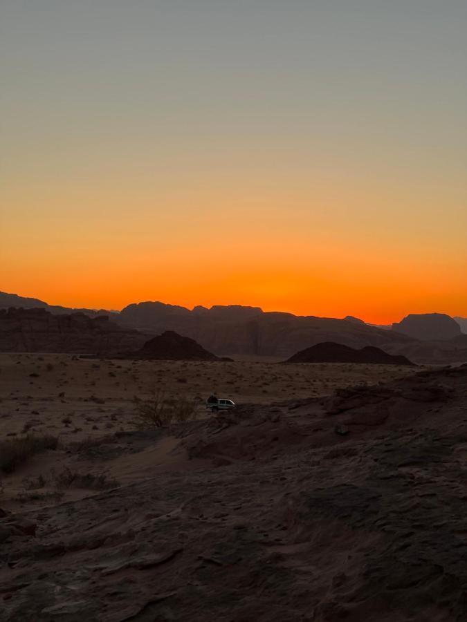 Nights With Bedouin & Jeep Tours Panzió Rum vádi Kültér fotó